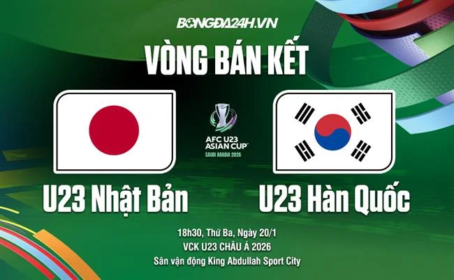 Người đang nghiên cứu số liệu thống kê trận đấu trên máy tính, biểu tượng mẹo cá cược thể thao tại 32win11 khuyến mãi